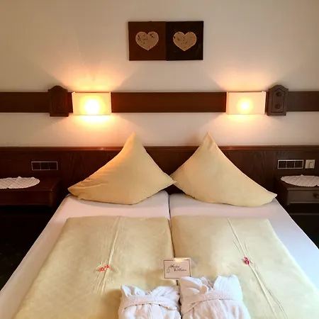 Gaensleit Hotel Soll