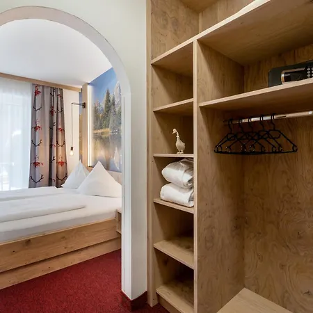 Gaensleit Hotel