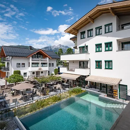 Gaensleit Otel 3*