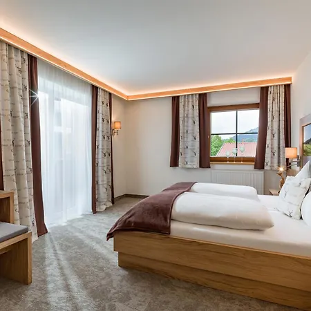 Hotel Gaensleit 3*